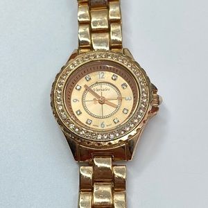 Very pretty Rose Gold Varsales Quartz Ladie Watch